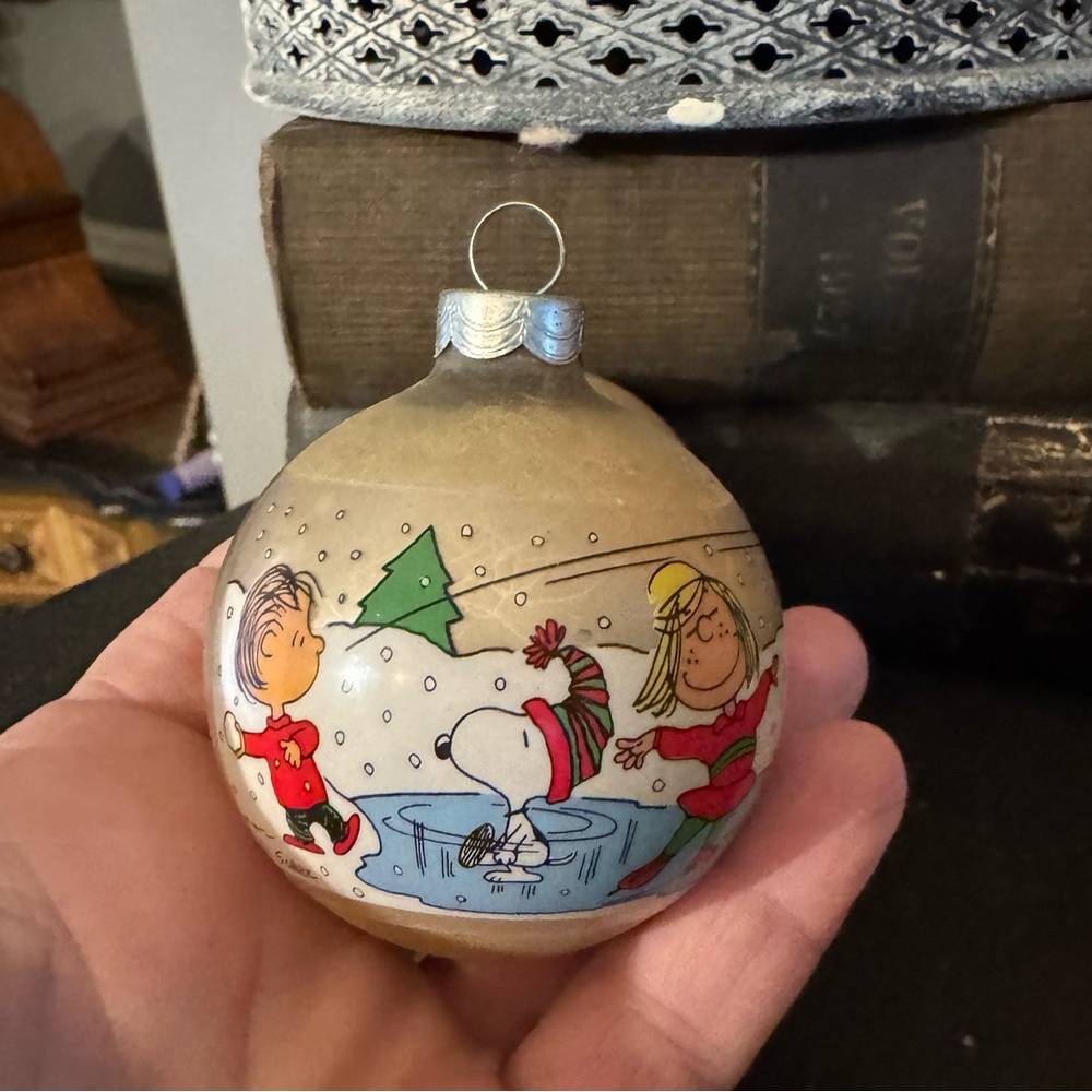 Vintage mercury glass Peanuts cartoon graphic ornament 1966